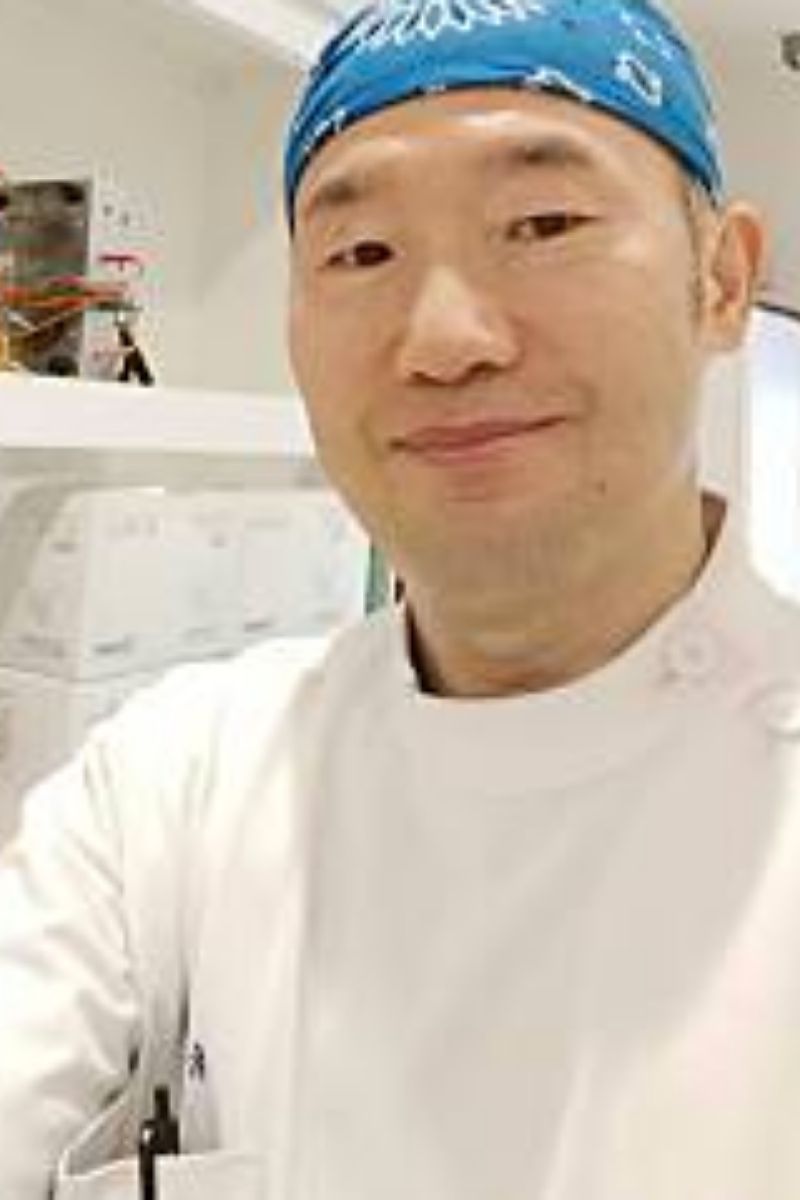 代表鍼灸師 朴英錫